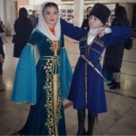 «Здравствуй, мир!»
