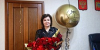 Свой день рождения отметила заместитель главы местной администрации Чегемского муниципального района - начальник Управления образования Арипшева Жанна Касымовна Арипшева Жанна Касымовна - Управление образования