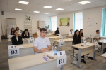Выпускники 11-х классов сдают ЕГЭ по биологии, иностранным языкам и географии