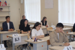 Выпускники 11-х классов сдают ЕГЭ по биологии, иностранным языкам и географии